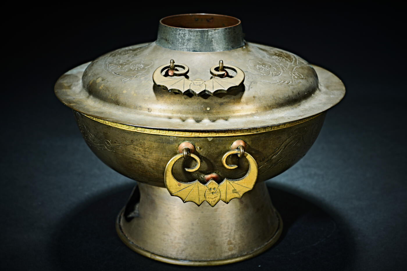 上海都达杂项专场九（全场包邮） 民国 铜刻花卉火锅暖炉1-398