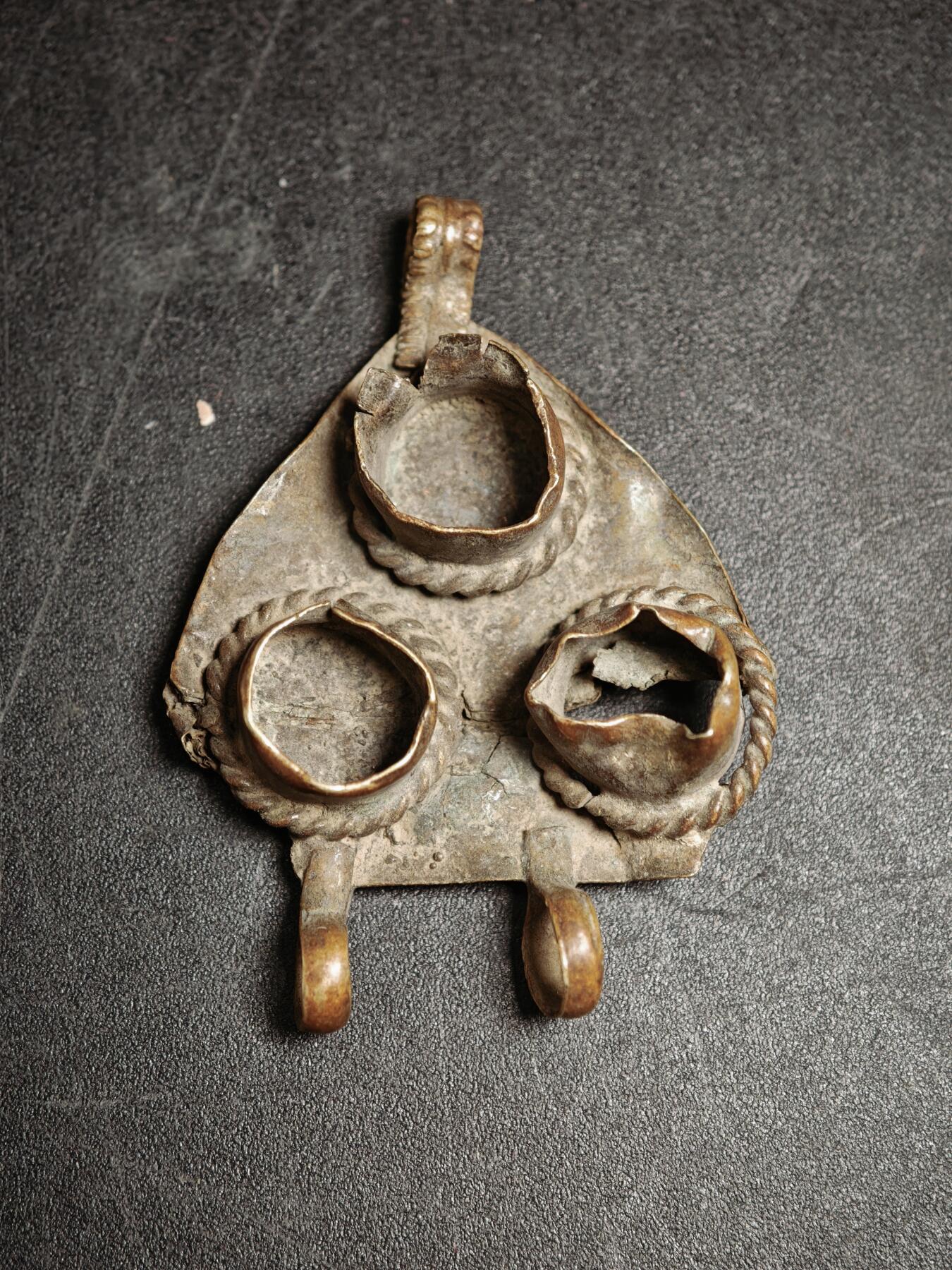 113期新疆红钱粟特钱币丝路钱币专场 巴基斯坦低银饰品，4.8克