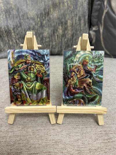 喜灰玩卡拍卖第四期，接代拍，免佣金帮卡友们拍卖，欢迎送拍，释放现金流，让自己有资金可以购买更多喜欢的卡牌，让别的卡友能淘到更多心仪的卡牌 - 墨婉文化 棒打渊羊绘关二爷粗闪两张