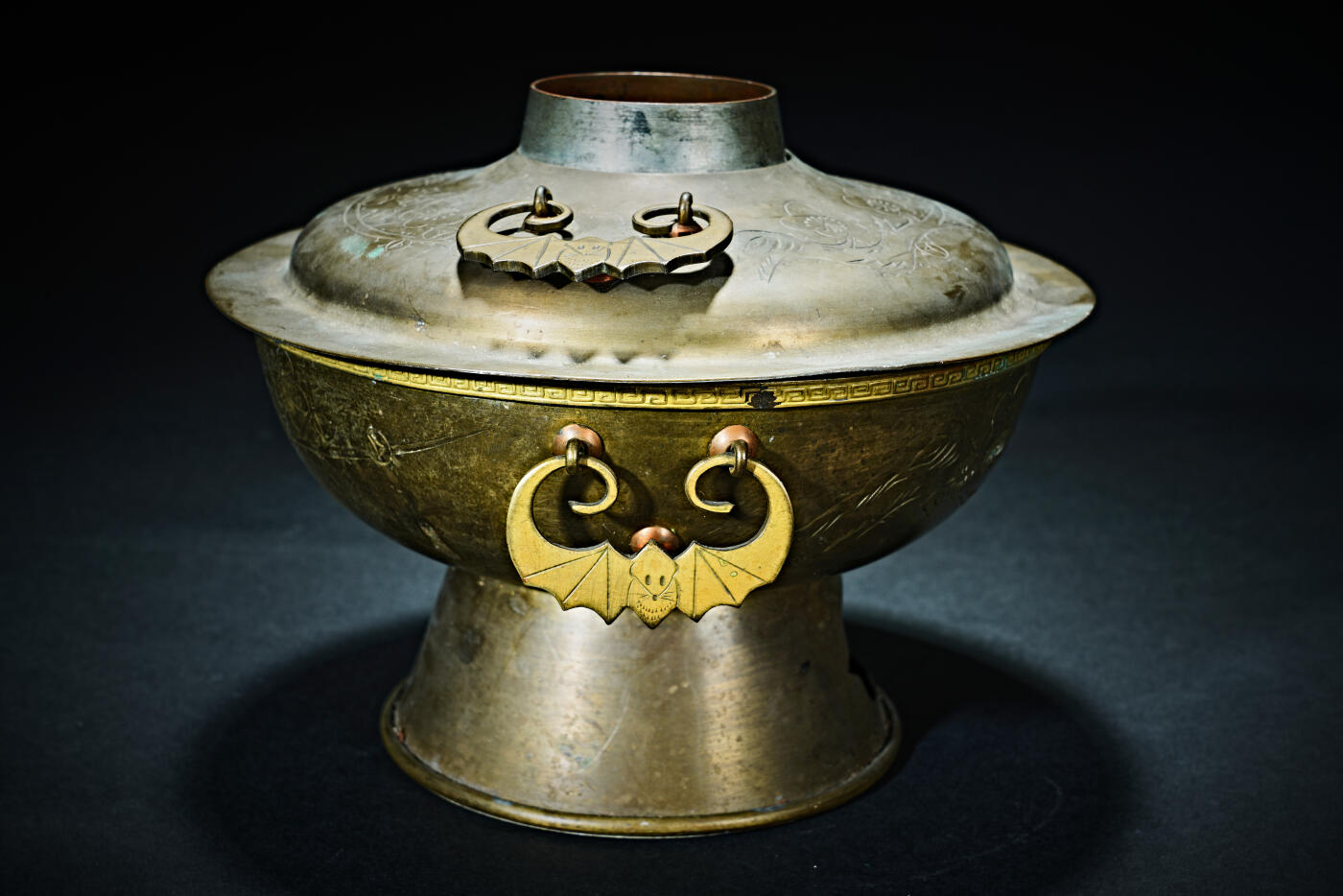 上海都达杂项专场九（全场包邮） 民国 铜刻花卉火锅暖炉1-398