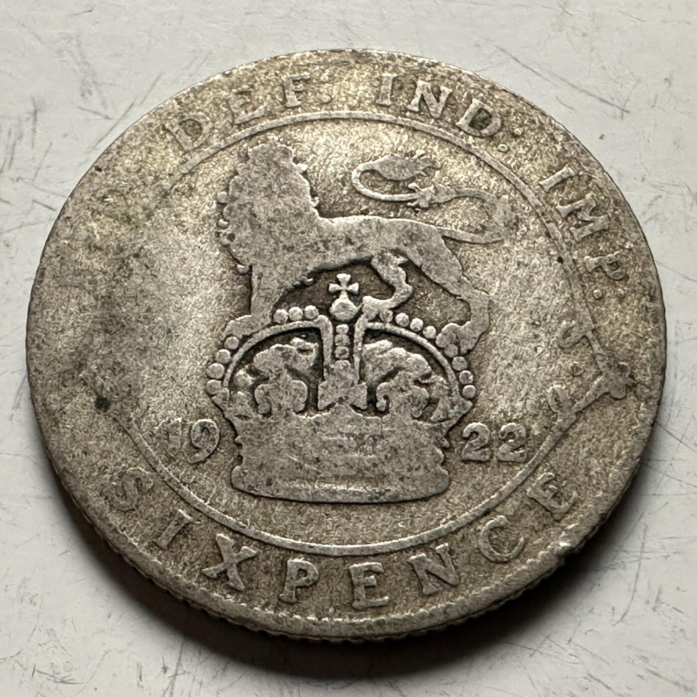 🌹外币初藏🌹🐯2026年第13场  每周二四六晚8️⃣点 接代拍  英国1922年6便士银币 2.8克50%银