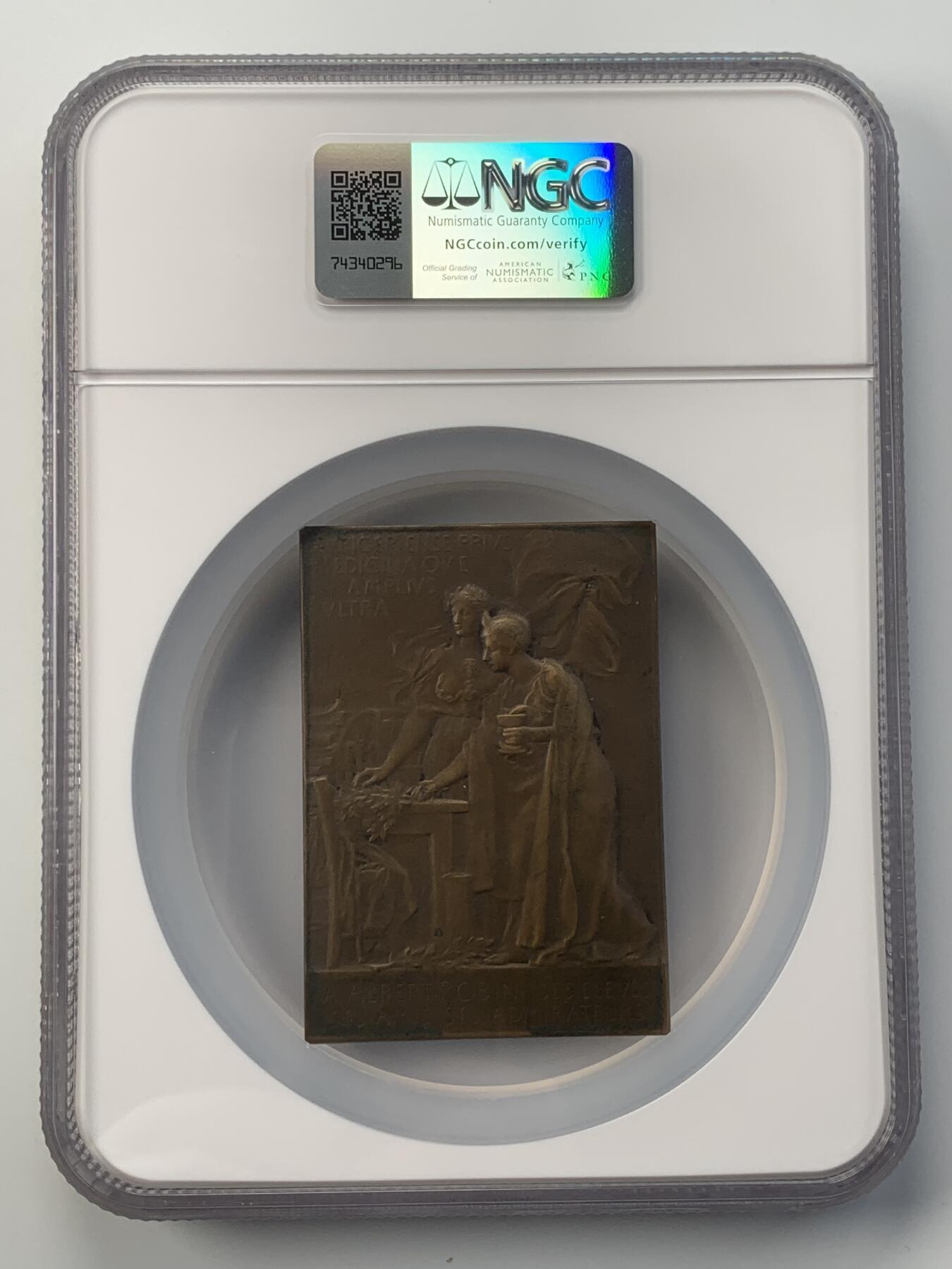 掌中浮雕-藏着的欧洲第051场 NGC MS63 : 1905年法国巴黎医学院教授艾伯特•罗宾纪念铜章 ，73 X 51mm