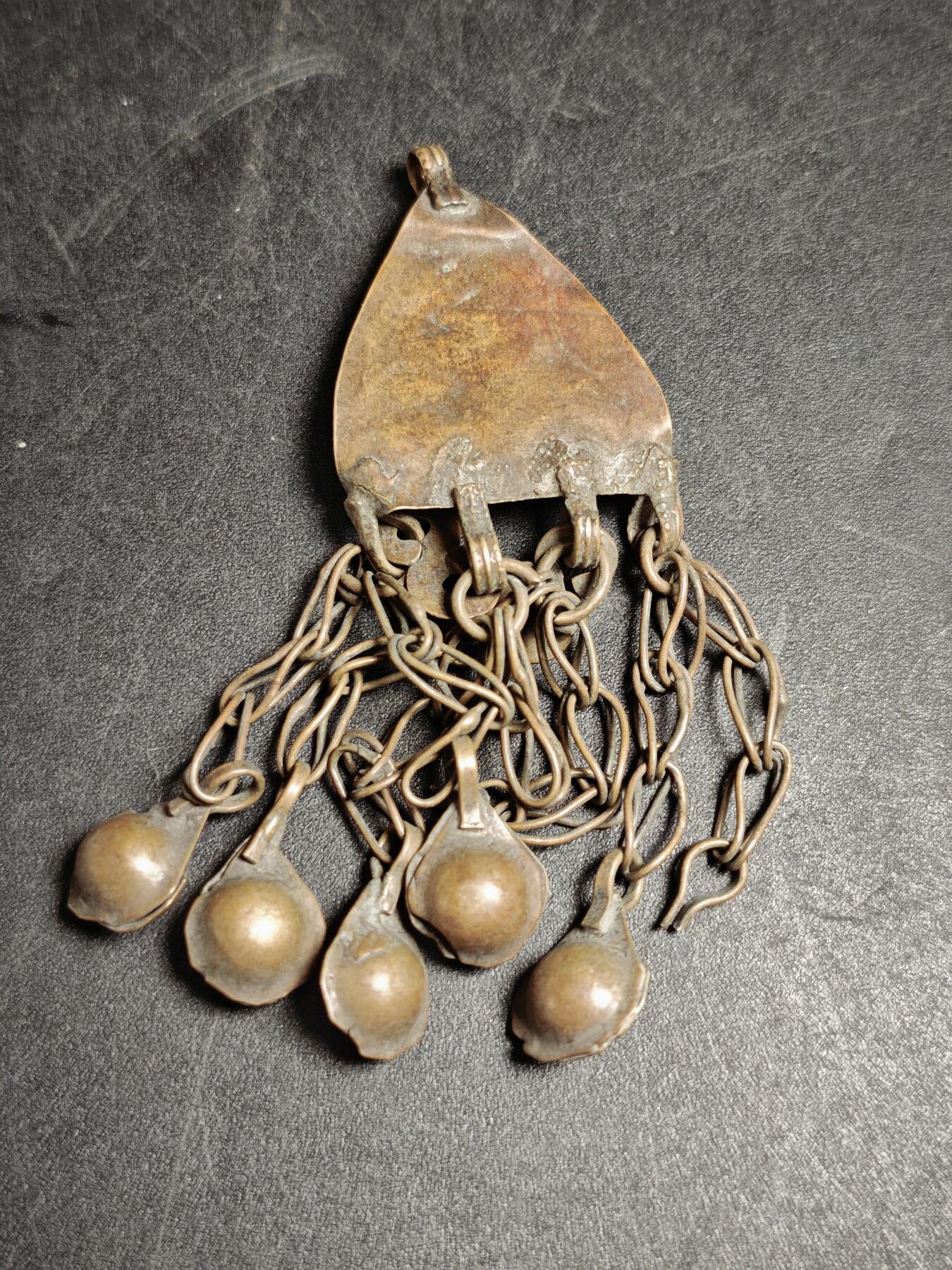 113期新疆红钱粟特钱币丝路钱币专场 巴基斯坦低银饰品，8克