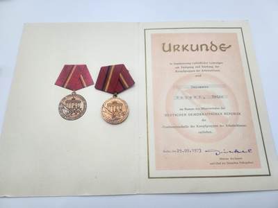 南水社首场拍卖 - 民主德国工人阶级战斗队铜级功绩奖章和证书 授予瓦尔特·扎迈塔特
