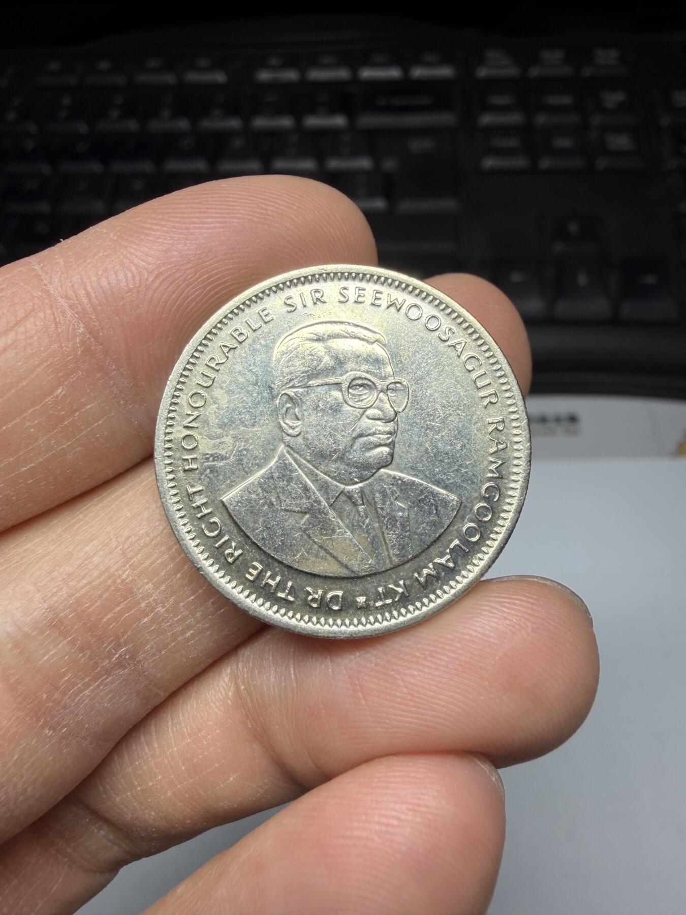 2025年集古藏今外币拍卖第二期-第1场—（总第301拍），可以寄存60天，满160元包邮。 1997年毛里求斯1卢比