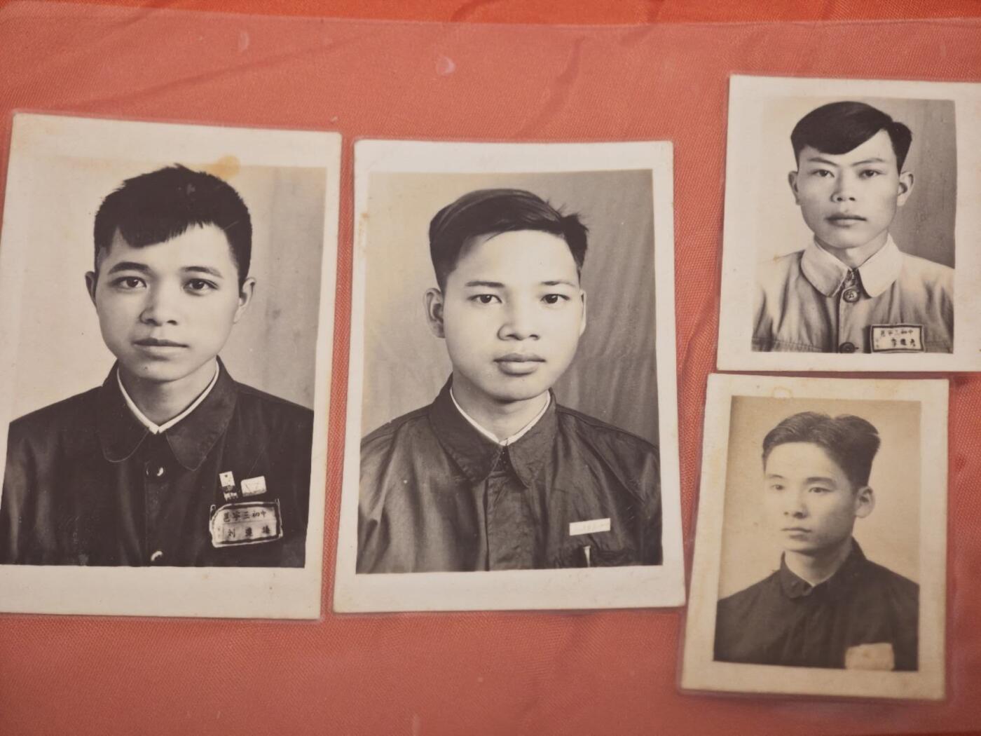 橙子收藏第二期 【抗美援朝主题老照片】军人黄印将个人及战友合影一组