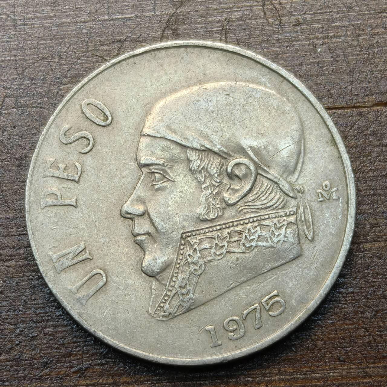 【铜匠收藏】★第142★散币专场 不寄存，30包邮。不满30元，支付5元运费。《接受代拍 代送NGC评级》 6【无寄存】墨西哥 1975年 1比索 铜镍币 民族英雄莫雷洛斯