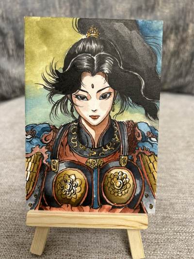 喜灰玩卡拍卖第四期，接代拍，免佣金帮卡友们拍卖，欢迎送拍，释放现金流，让自己有资金可以购买更多喜欢的卡牌，让别的卡友能淘到更多心仪的卡牌 - 亿条虫老师 手绘扈三娘原稿一张