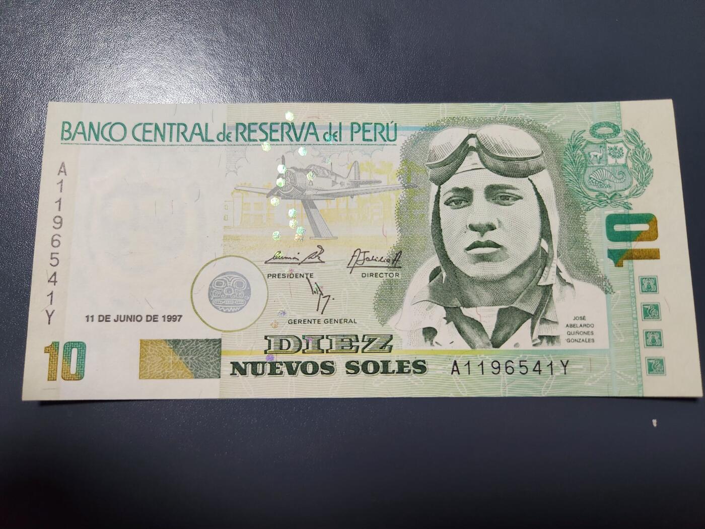 1月27号晚上8点 外国纸币自动截拍第14场 秘鲁1997年10索尔 近新极美品