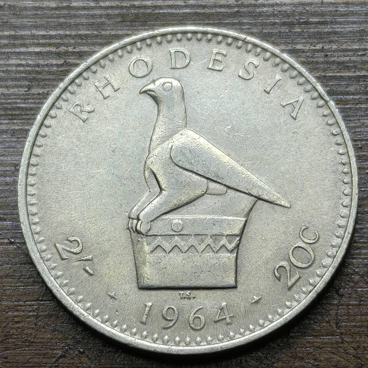 【铜匠收藏】★第141★散币专场 不寄存，30包邮。不满30元，支付5元运费。《接受代拍 代送NGC评级》 43【无寄存】英属罗德西亚1964年2先令20分镍币