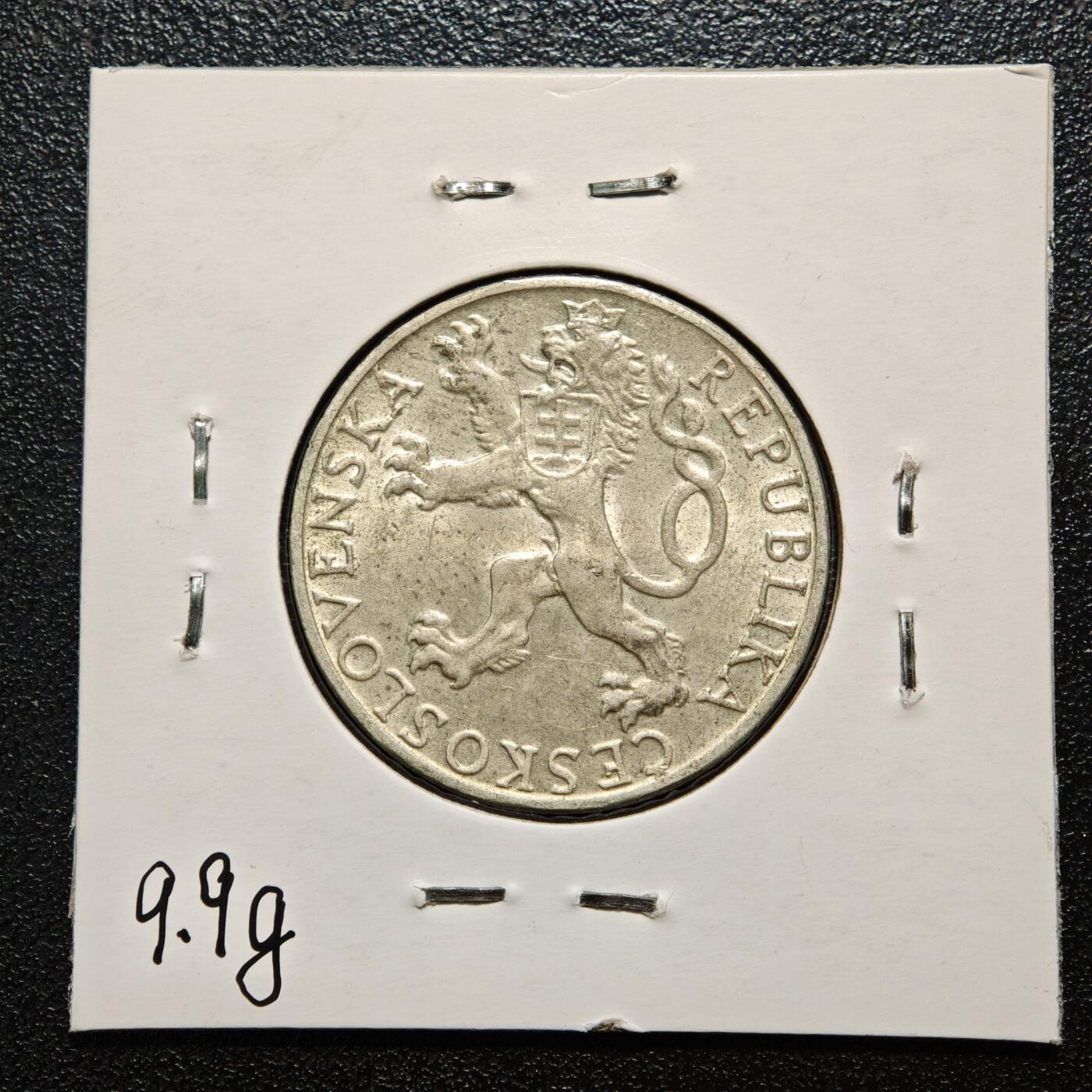 【德藏】世界币章拍卖第163期（拍品征集中~欢迎藏友联系） 老藏家集藏系列之- 1948年 捷克斯洛伐克布拉格起义3周年50克朗纪念银币 直径约：28mm；重约：10g 入册20余年·附有当年购入价 