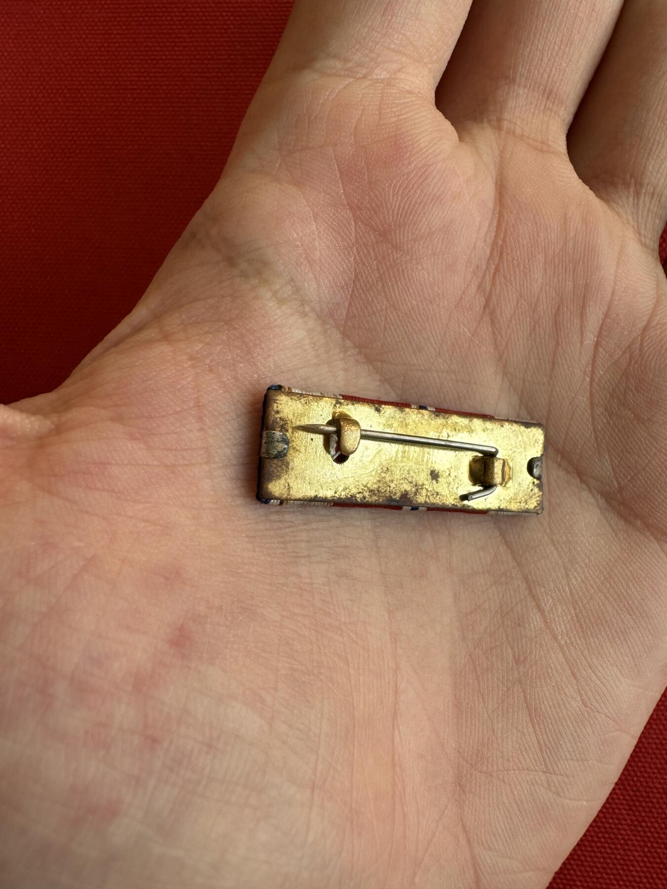 五哥徽章群   28号周三晚上八点4群联拍