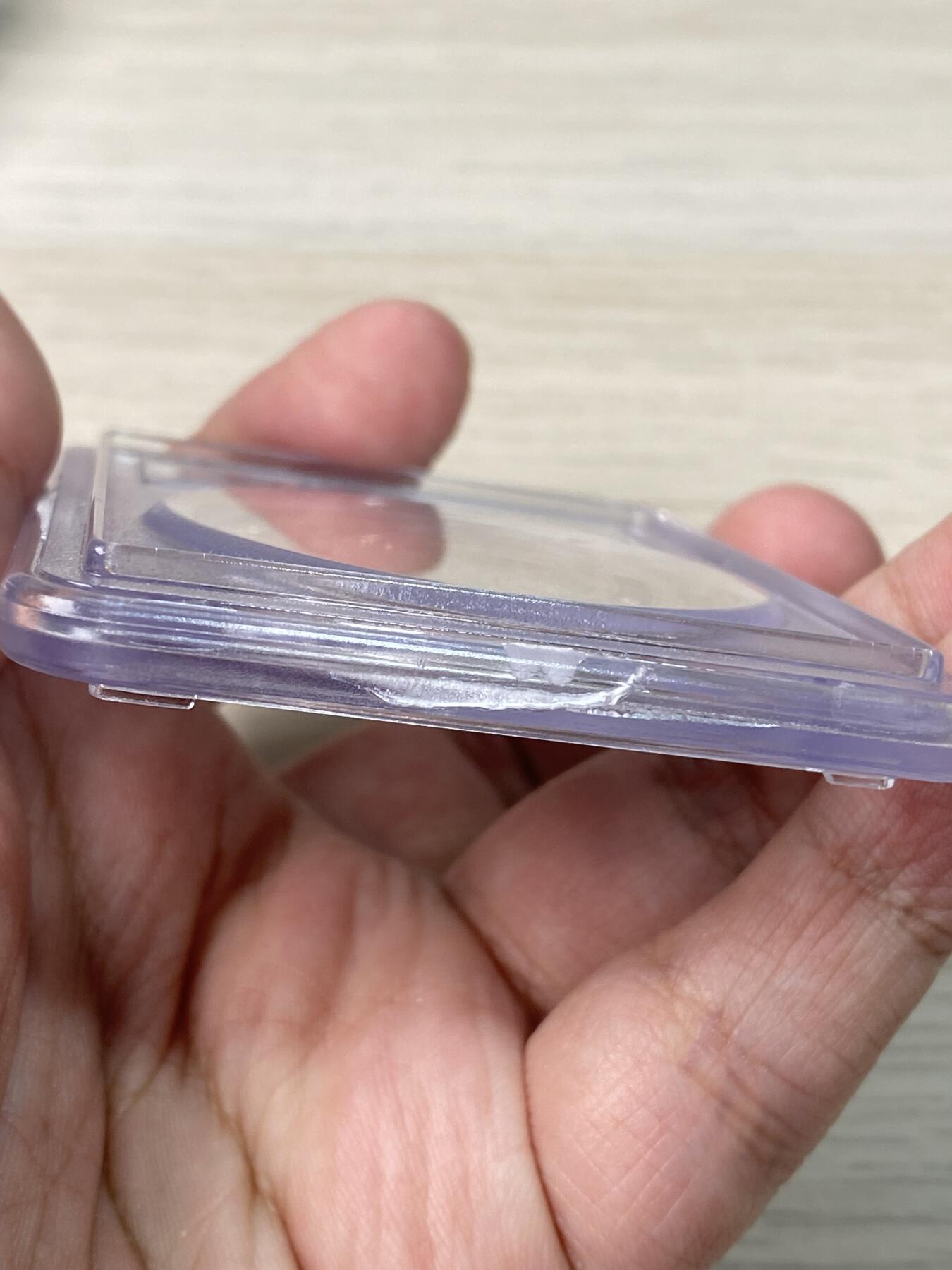 万国钱币拍卖第060期（万国六十期纪念大拍） PCGS MS64 1804英国乔治三世英格兰银行5先令大银 英国白银短缺时期的产物 直接压印在西班牙双柱之上 流通非常充分从而高品难得一见 双面均匀一色的香槟金彩极美 不可多得的典藏级品质 PC老白盒品质保证 高分越来越贵的品种 HA最近2枚64成交价均超过4000美金（盒子有裂）