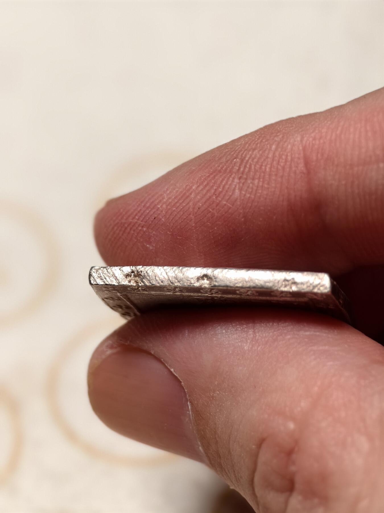 抚柳草堂-第十一期章牌钱币  奖章勋章限时免佣 满百包邮 放漏专场 天保一分银天保年间1837-1854年打制，银质常是（是字撇捺交叉）安政型1859-1868打制，高成色 8.8g极美品无戳无划