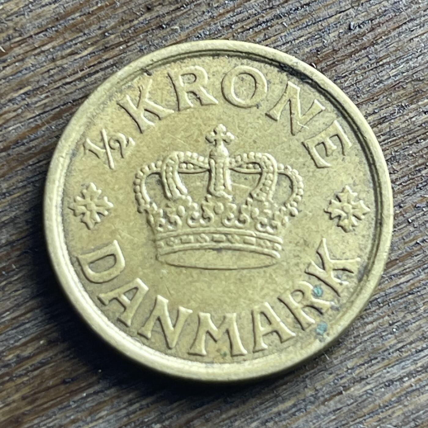 【本场4.12号发货】★第145加场★精品硬币 套币专场 不寄存，200包邮。不满200元，支付5元运费。《接受代拍 代送NGC评级》 97【无寄存】1925 丹麦 1/2克朗 铜币