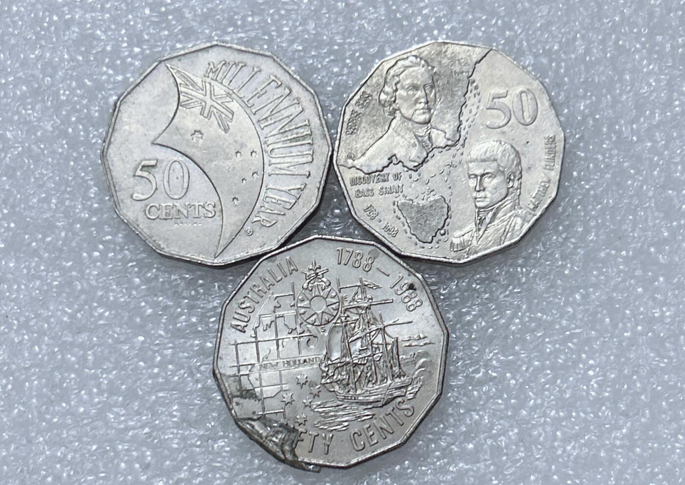 第一海外回流一元起拍收藏 散集专场  第296期 澳大利亚50分纪念币 3枚