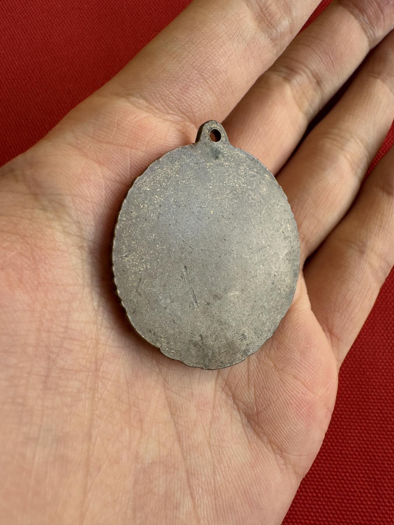 五哥徽章群   28号周三晚上八点4群联拍 铜章