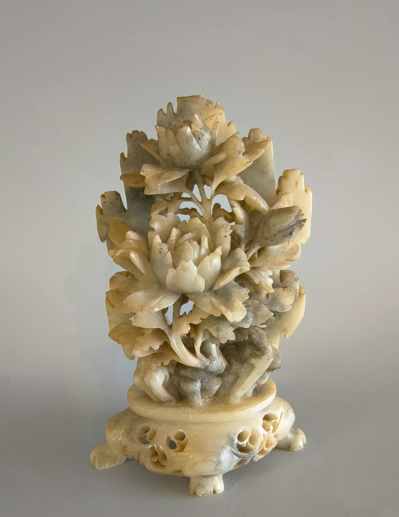 上海都达杂项专场九（全场包邮） 出口创汇期 寿山石花卉纹摆件1-360