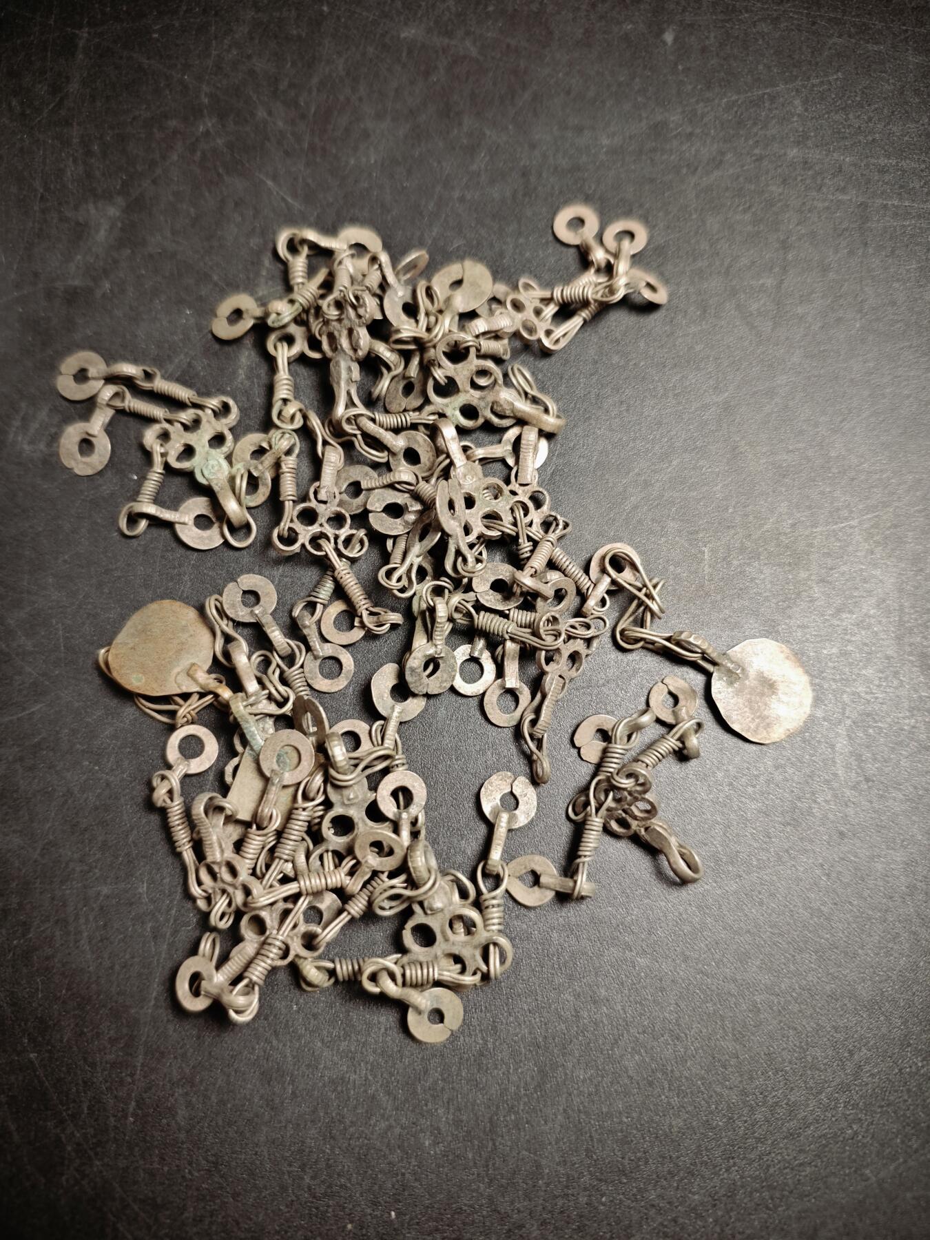 113期新疆红钱粟特钱币丝路钱币专场 巴基斯坦低银饰品，42.8克