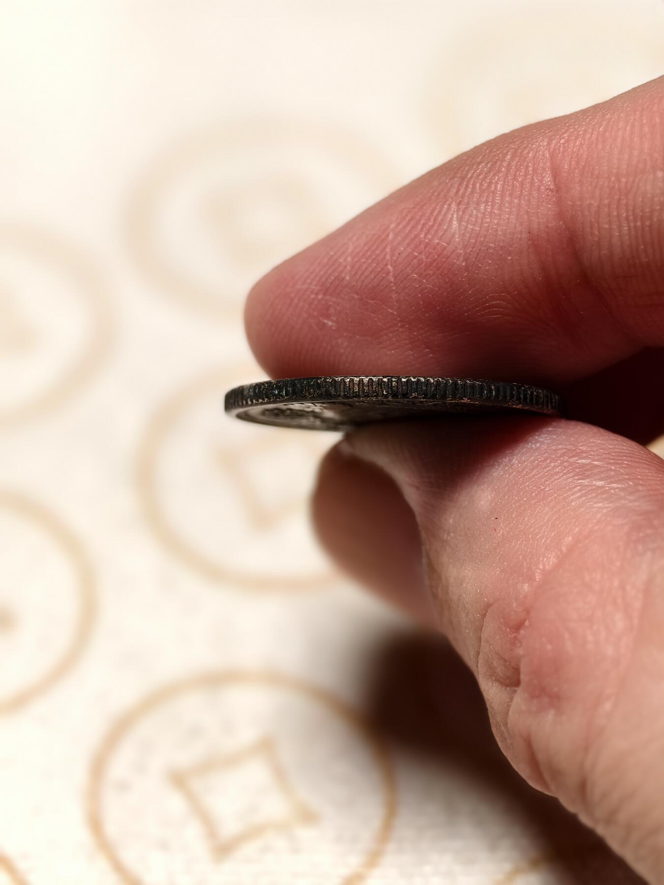 抚柳草堂-第十一期章牌钱币  奖章勋章限时免佣 满百包邮 放漏专场 1899日本龙二十钱银币 重5.3g 细节好全龙鳞酱彩包浆