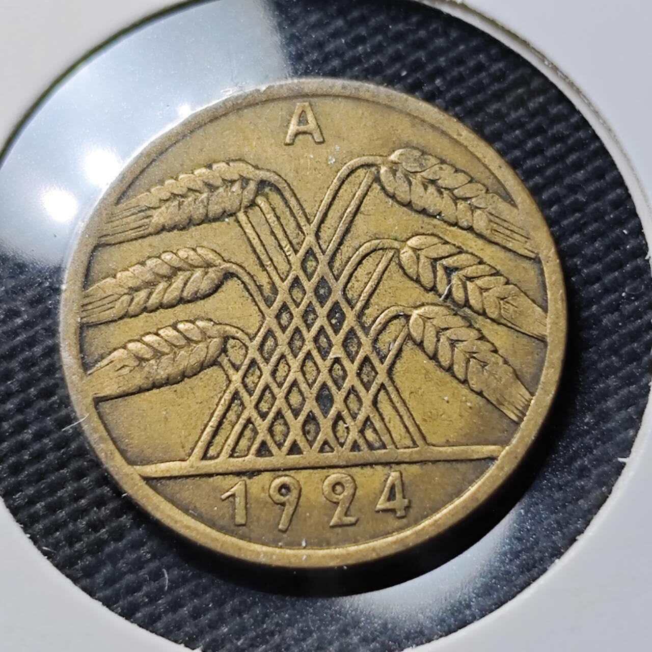 KK钱币收藏小铺  第390期  2月预留时间 周末发货  1924魏玛10分铜币