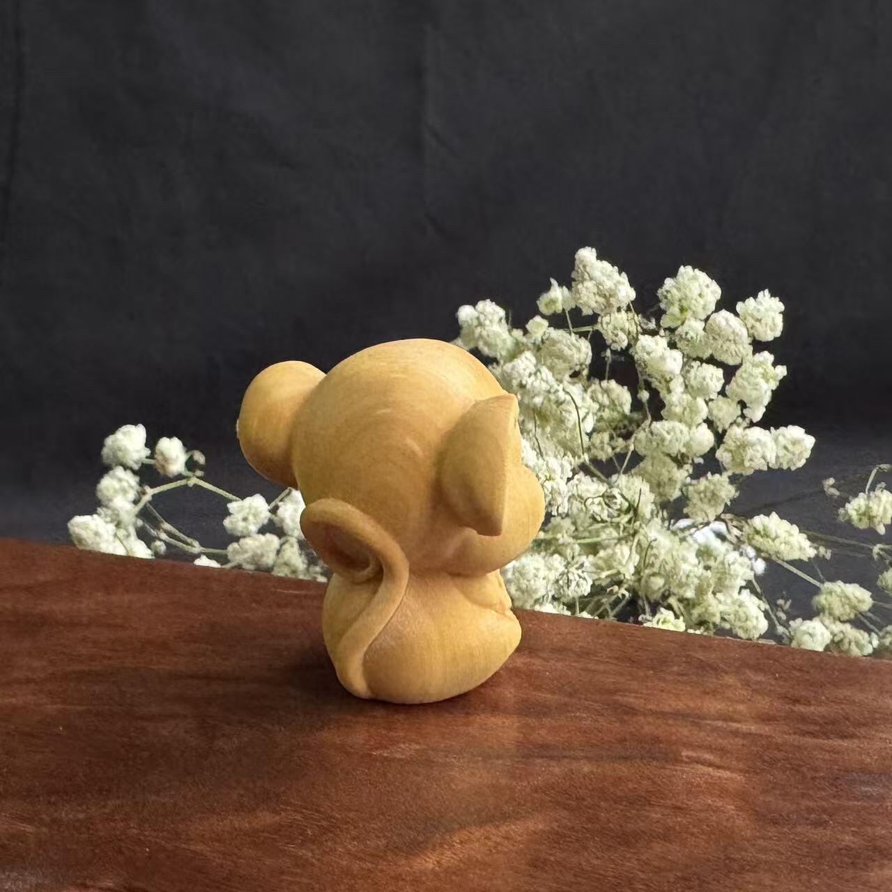 零元拍：哈基米系列，黄杨木雕12生肖之：鼠宝，高约：40MM。就这么可耐