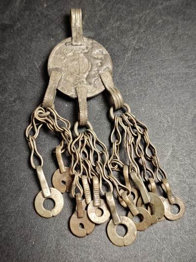 113期新疆红钱粟特钱币丝路钱币专场 - 巴基斯坦低银饰品，16.2克