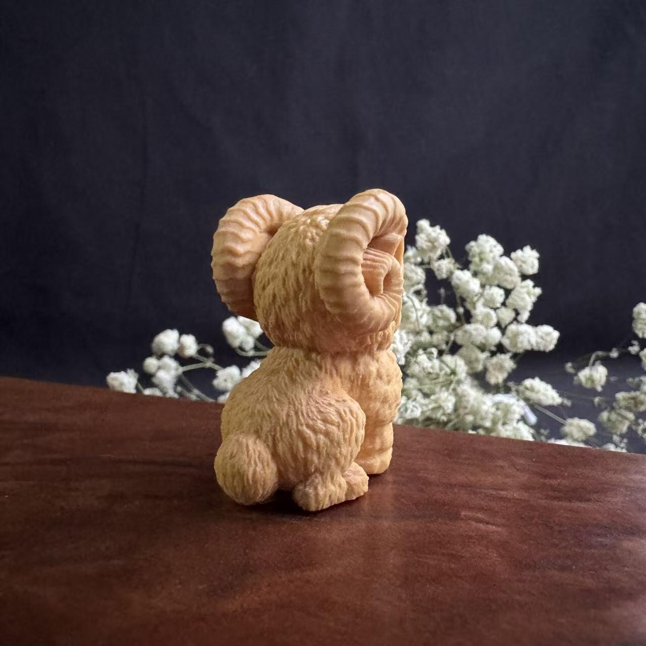 零元拍：哈基米系列，黄杨木雕12生肖之：羊宝，高约：40MM。就这么可耐