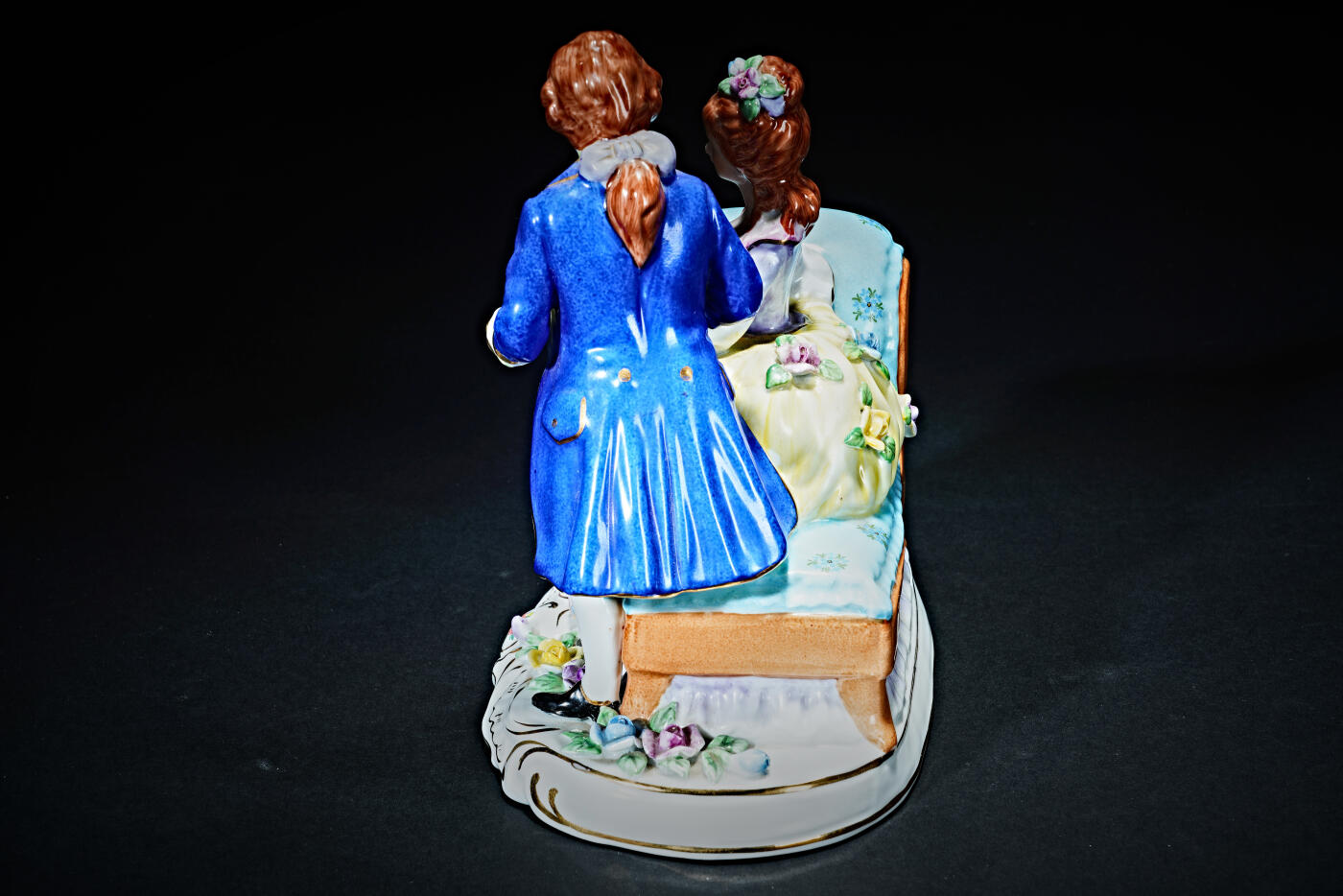 上海都达杂项专场九（全场包邮） 民国 欧洲Meissen（梅森） 粉彩人物雕塑摆件1-528