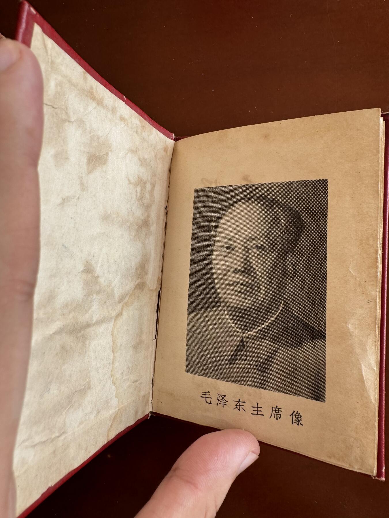 五哥徽章群   28号周三晚上八点4群联拍 两本证书合拍