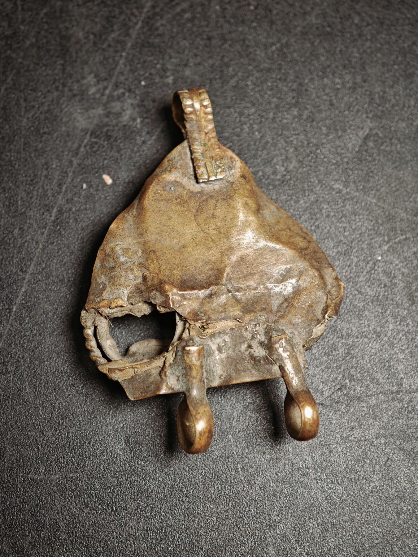 113期新疆红钱粟特钱币丝路钱币专场 巴基斯坦低银饰品，4.8克