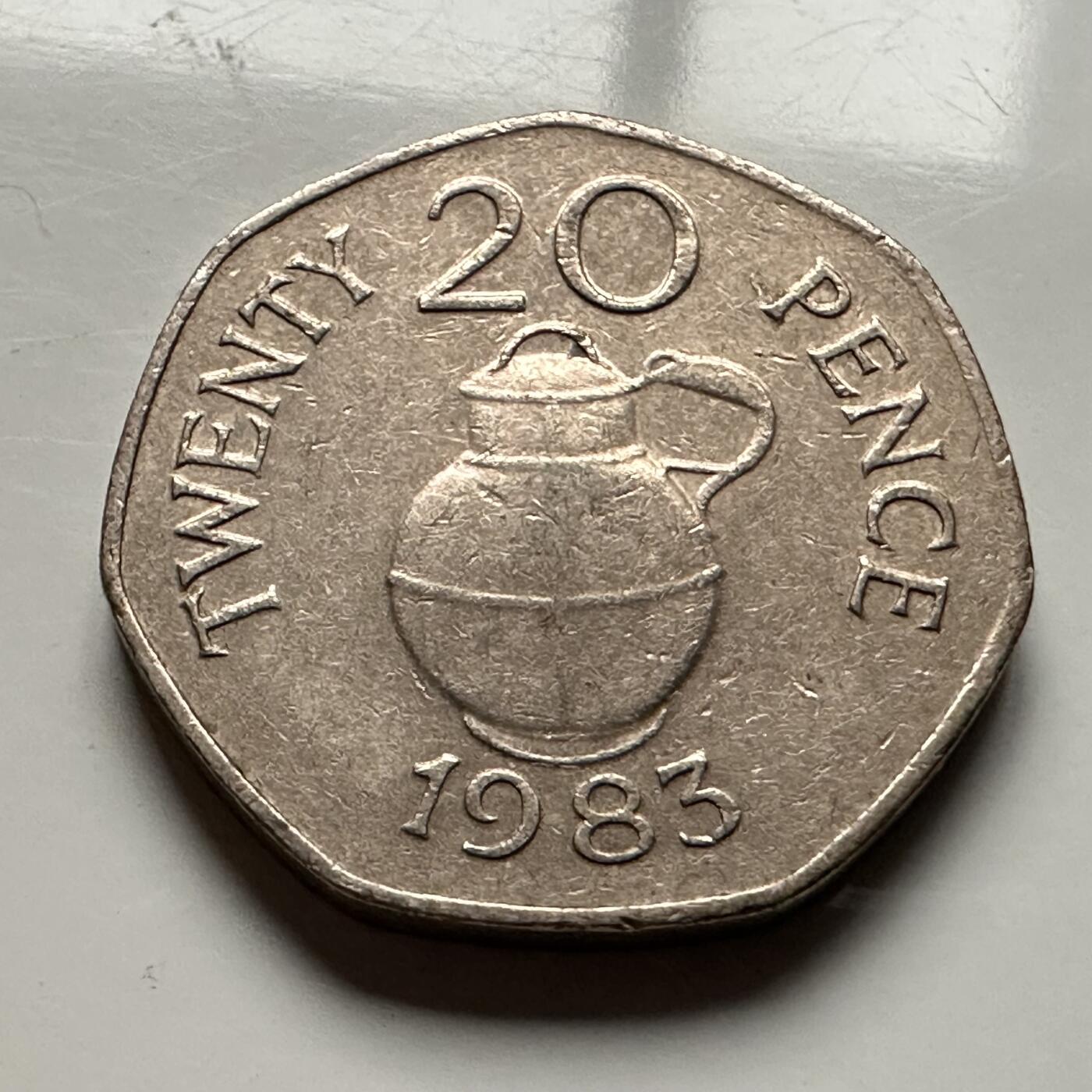 🌹外币初藏🌹🐯2026年第13场  每周二四六晚8️⃣点 接代拍 根西岛1983年20便士