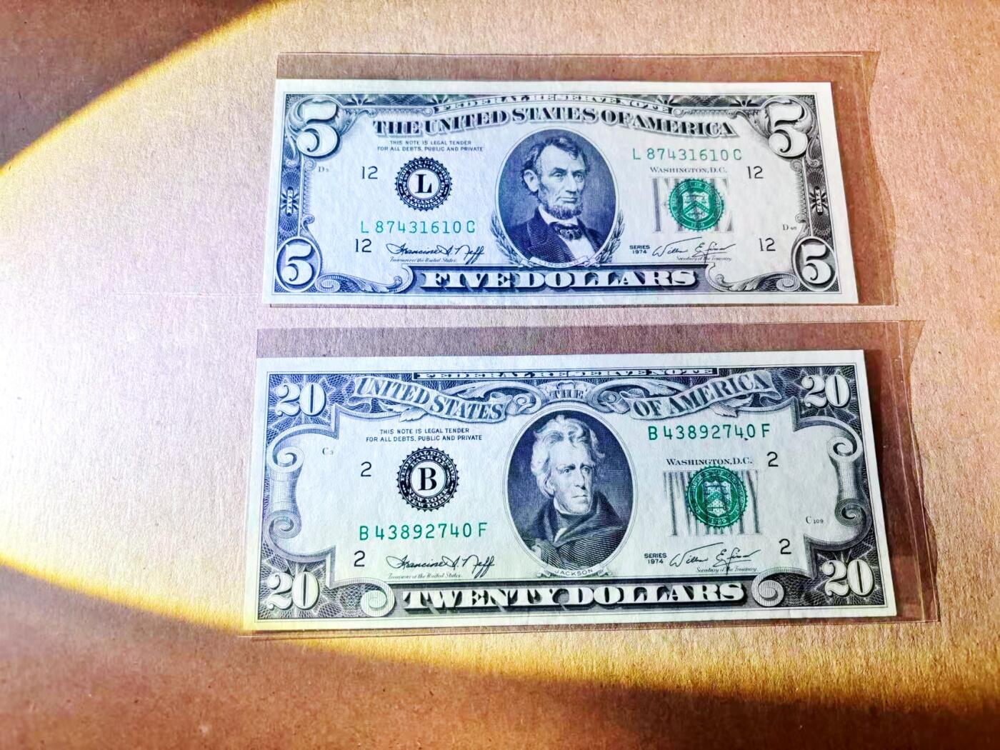 【Blue Auction】世界纸币精拍第780期——18级TOP拍卖/信誉/品质/专业/高效💫 【一组2张】美国 1974年5-20美金 AU品相