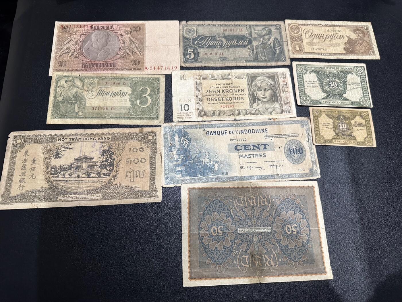 《外钞收藏家》第六百零五期（精选场）（本平台长期征集拍品、欢迎藏友们联系合作） 东方汇理银行、捷克等老版纸币 10张一起 非全新 品相如图