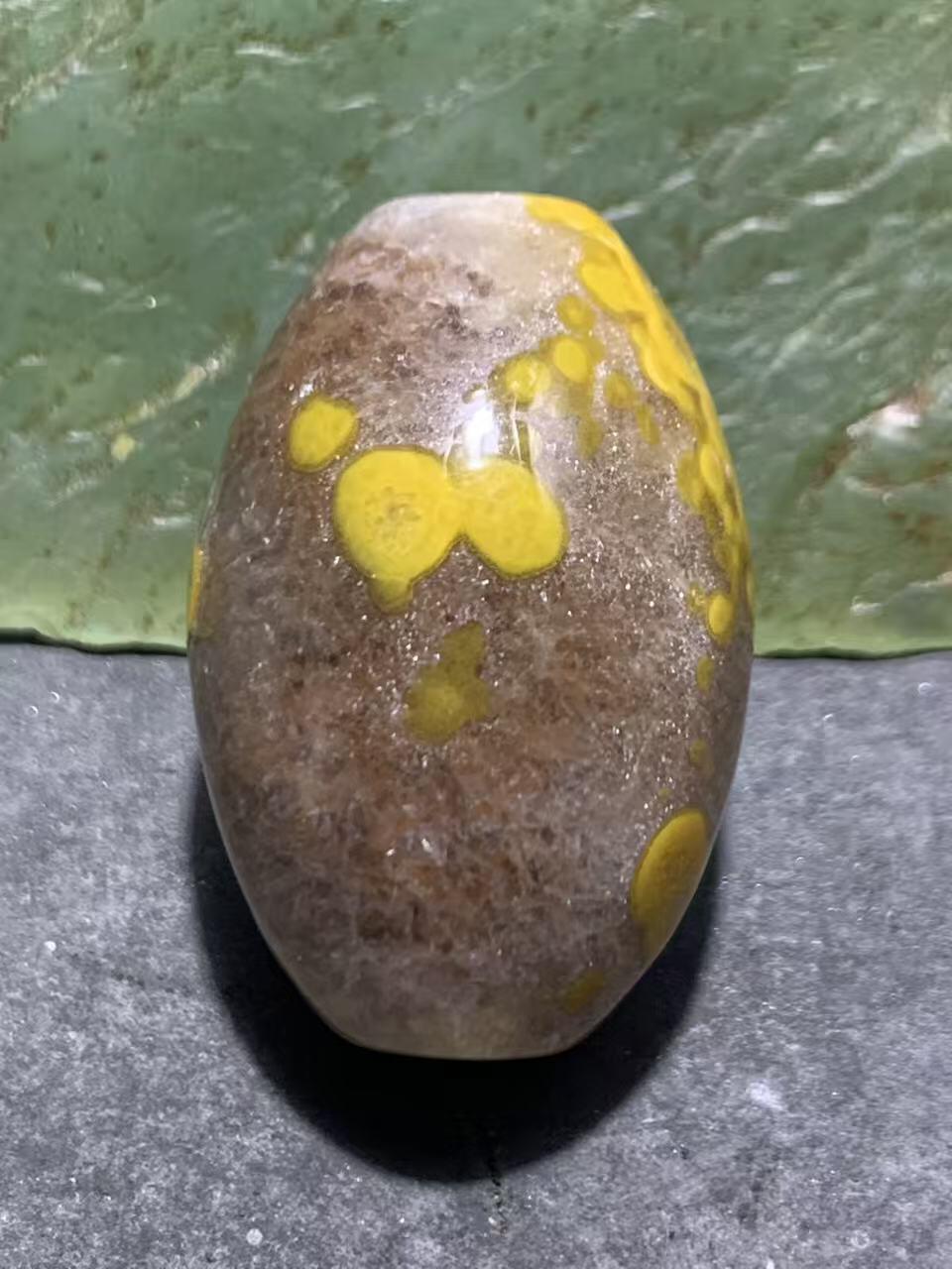 精美冰飘糖心料天眼图案战国红玛瑙随形桶珠一颗！