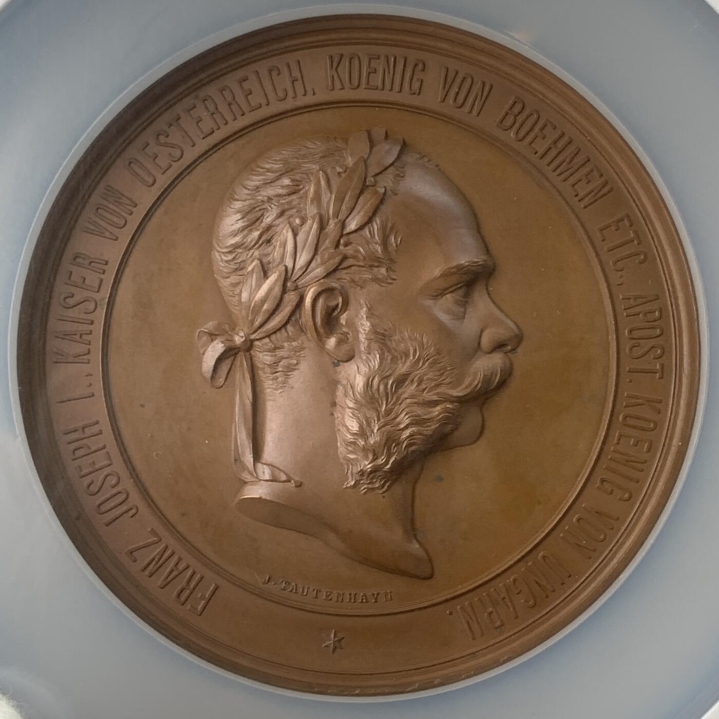掌中浮雕-藏着的欧洲第051场 NGC MS64 : 1873年奥地利维也纳世界博览会纪念大铜章，70mm，奥地利著名章牌雕刻家约瑟夫.托藤海因（Josef Tautenhayn）作品