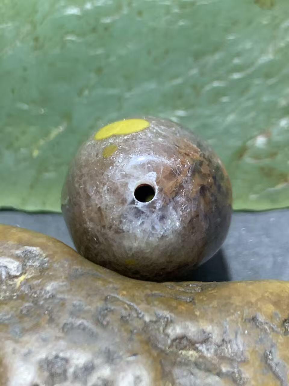 精美冰飘糖心料天眼图案战国红玛瑙随形桶珠一颗！