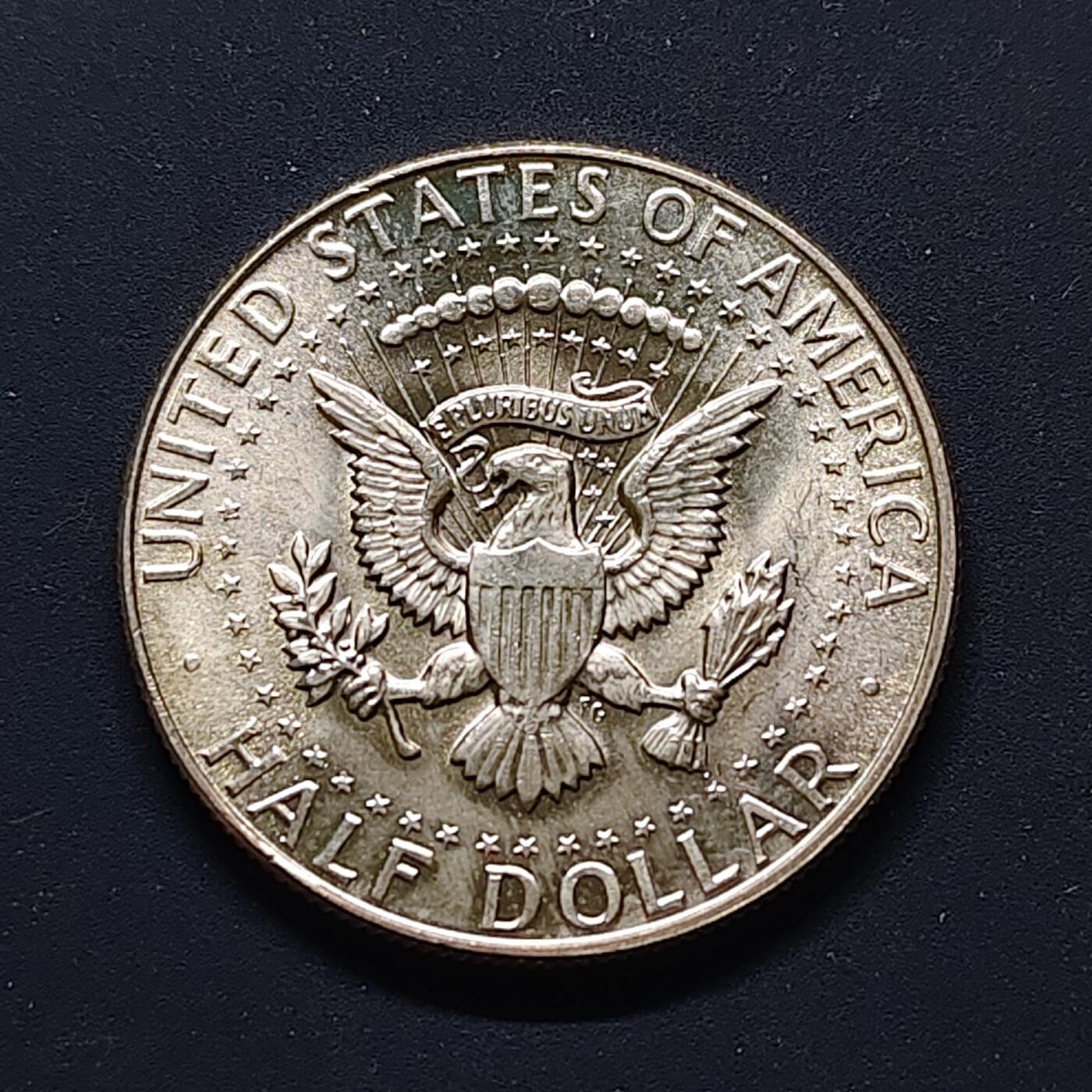 【全场包邮】纯粹捡漏拍498场-持续更新中 美国1968年肯尼迪半元银币【30.6毫米11.5克40%，估算纯银价约129元（按28元/克银价核算）】