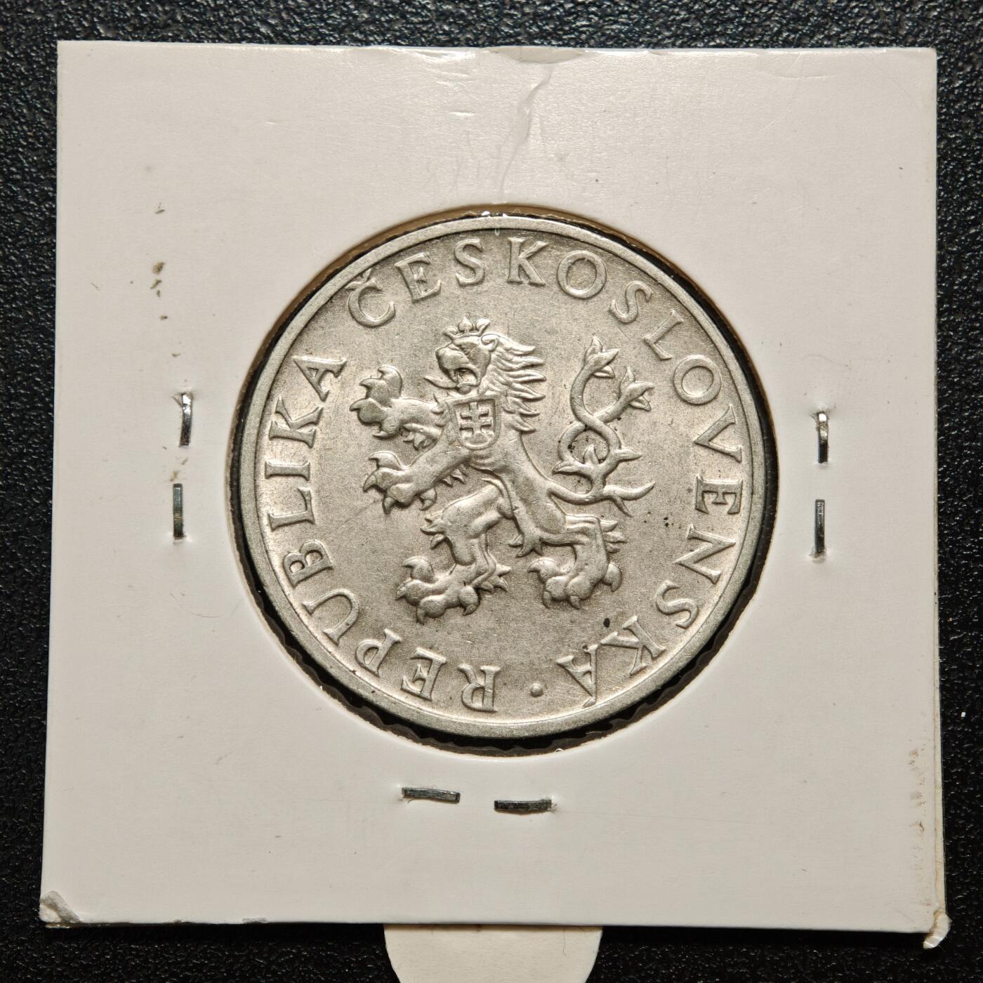 【德藏】世界币章拍卖第163期（拍品征集中~欢迎藏友联系） 老藏家集藏系列之- 1955年 捷克斯洛伐克从德国解放10周年10克朗纪念银币 直径约：30mm；重约：12g 入册20余年·附有当年购入价 