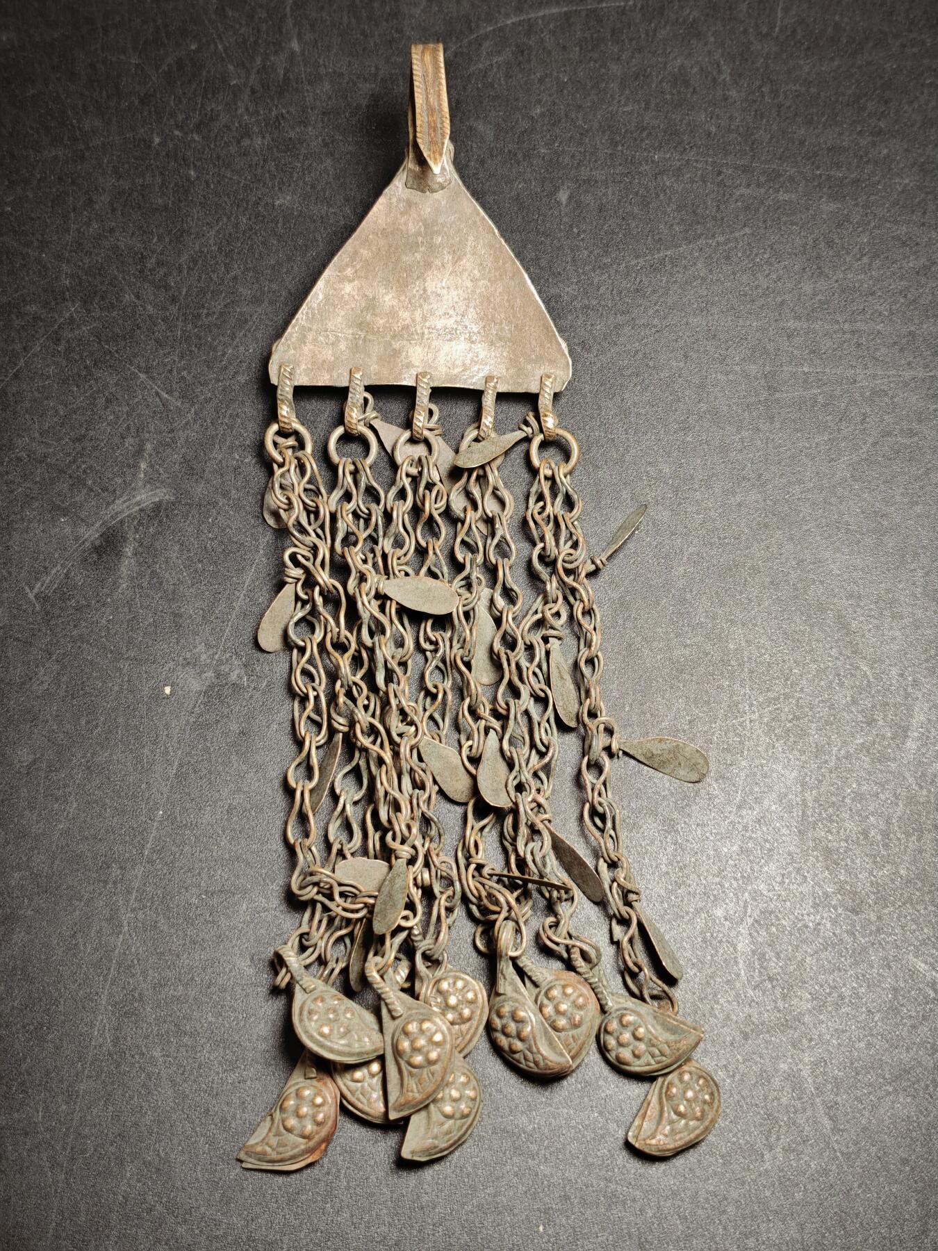 113期新疆红钱粟特钱币丝路钱币专场 巴基斯坦低银饰品，35.2克