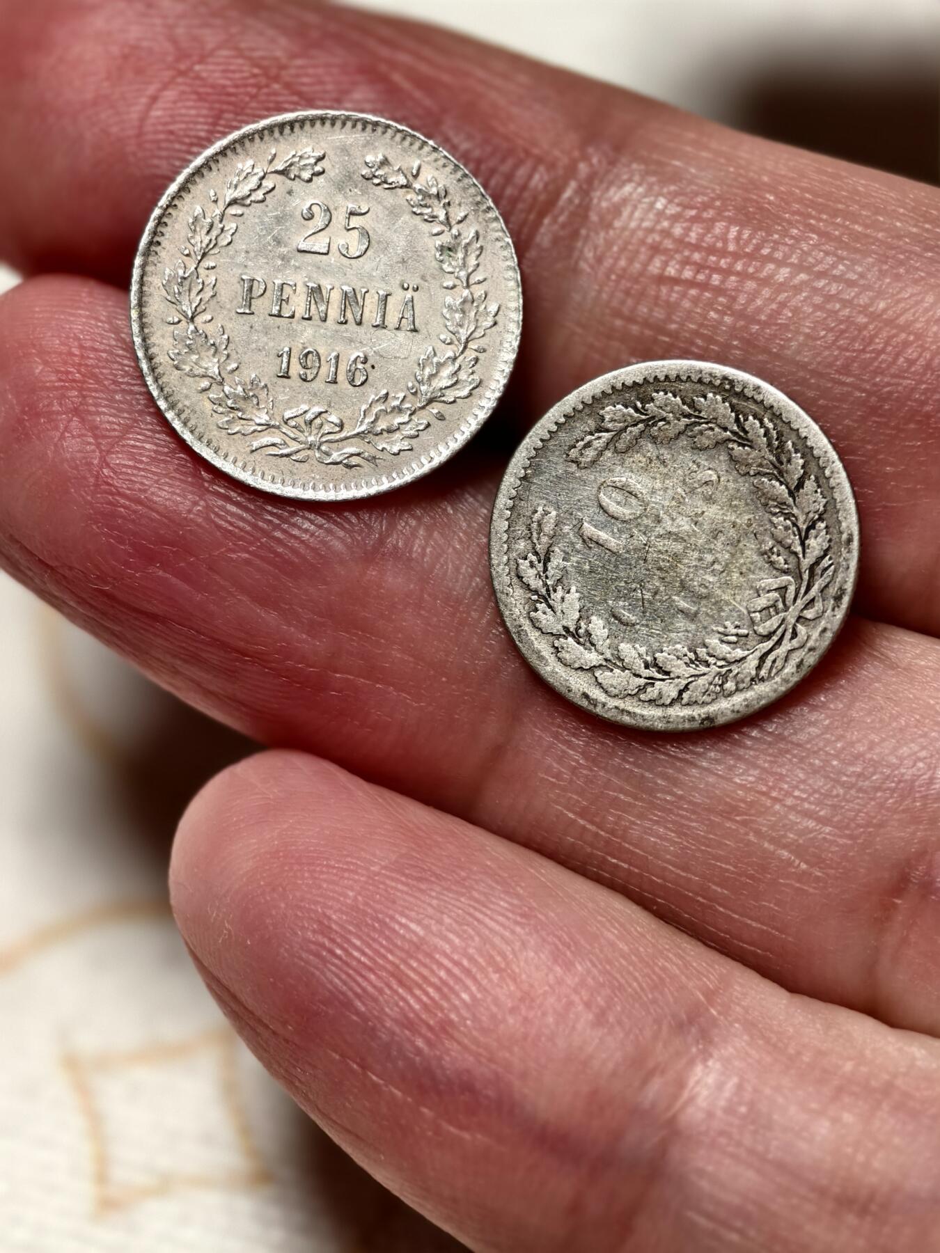 抚柳草堂-第十一期章牌钱币  奖章勋章限时免佣 满百包邮 放漏专场 1897萝莉威廉敏娜10分银币1枚 1916芬兰25芬妮银币1枚 总重2.5g 