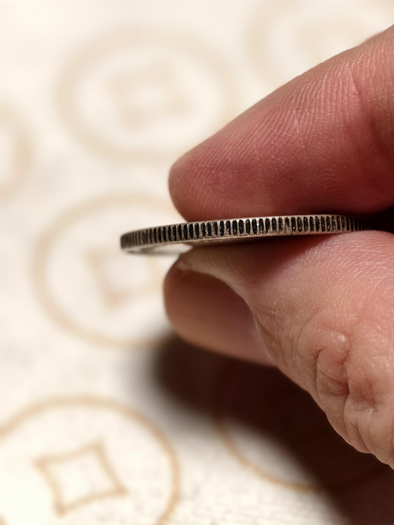 抚柳草堂-第十一期章牌钱币  奖章勋章限时免佣 满百包邮 放漏专场 1944澳大利亚乔治六世1弗洛林银币 高银年份 11.4克 925银 好品带彩