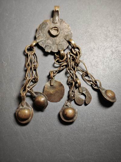 113期新疆红钱粟特钱币丝路钱币专场 - 巴基斯坦低银饰品，13.4克