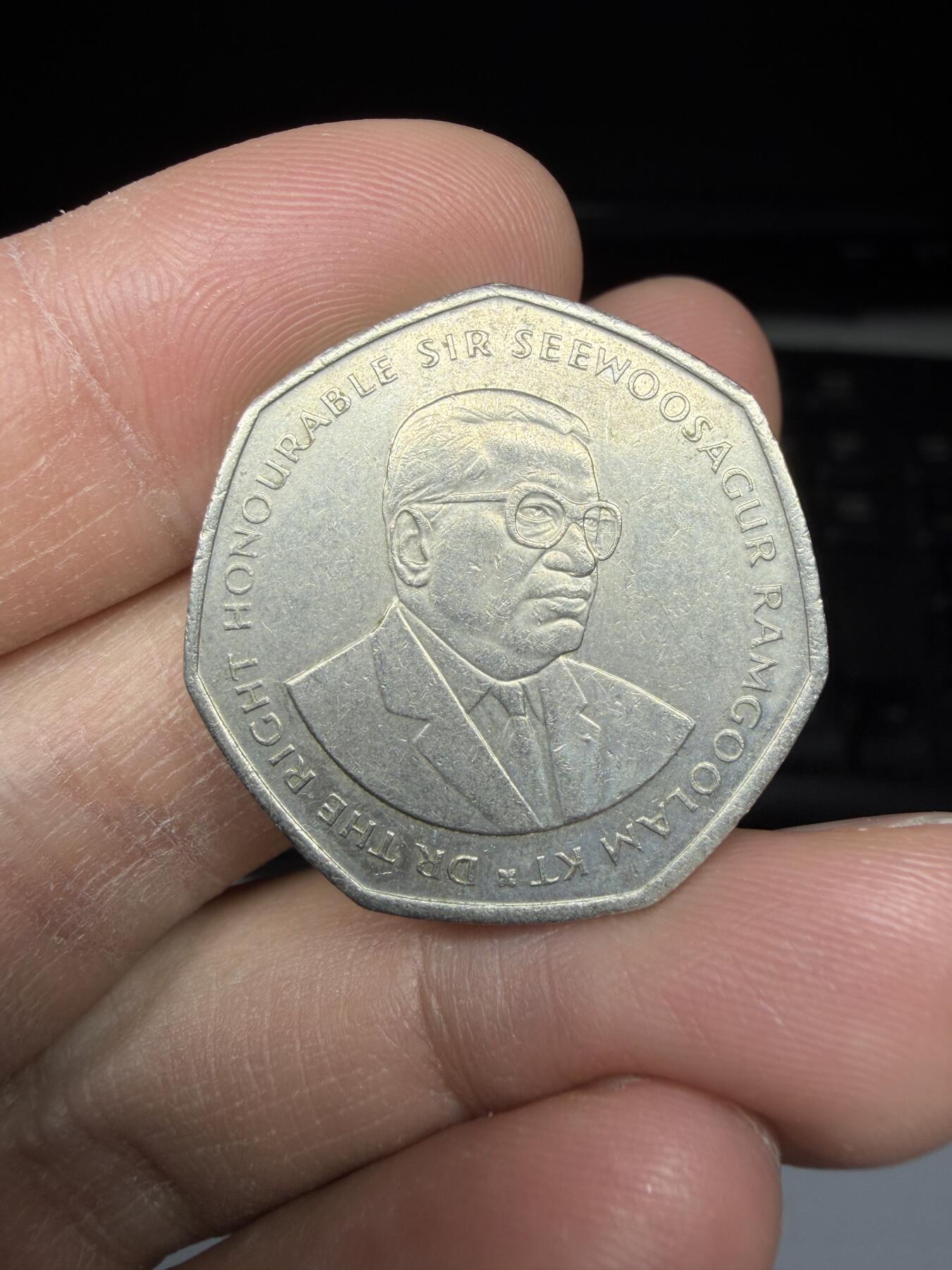 2025年集古藏今外币拍卖第二期-第1场—（总第301拍），可以寄存60天，满160元包邮。 1997年毛里求斯10卢比