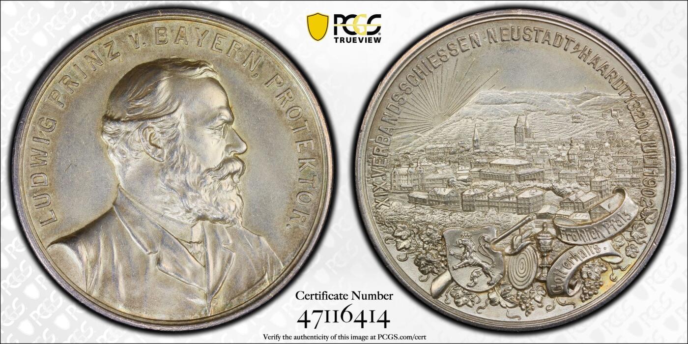 万国钱币拍卖第059期 PCGS SP62 1902年德国巴伐利亚利奥波德摄政王皇太子日后的路德维希三世作为巴伐利亚的守护者纪念诺伊施塔特和哈尔德射击节城市景观大银章 43MM 32G 少见南德厚重射击节系列