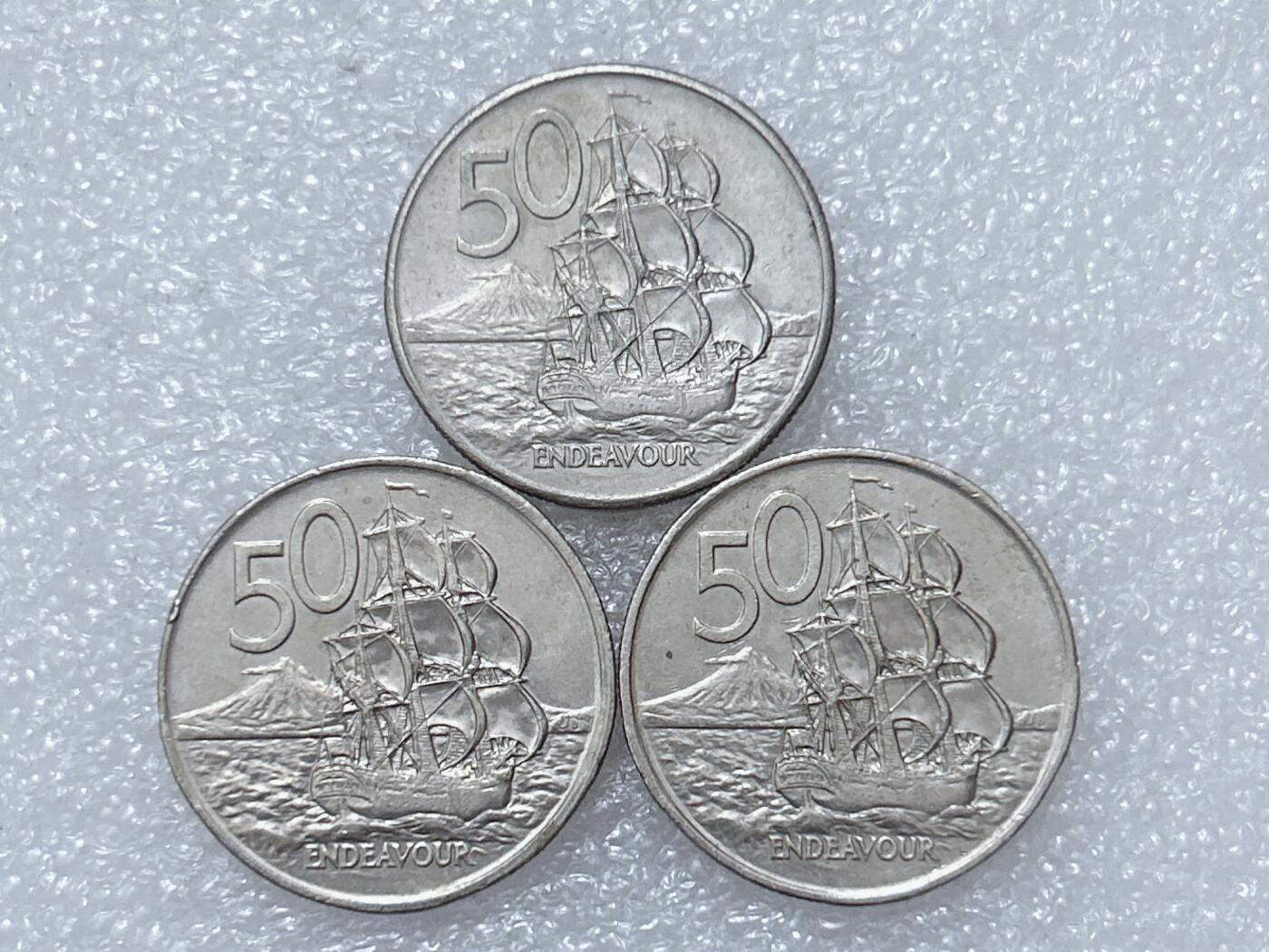 第一海外回流一元起拍收藏 散集专场  第296期 新西兰50分硬币 3枚 带光品