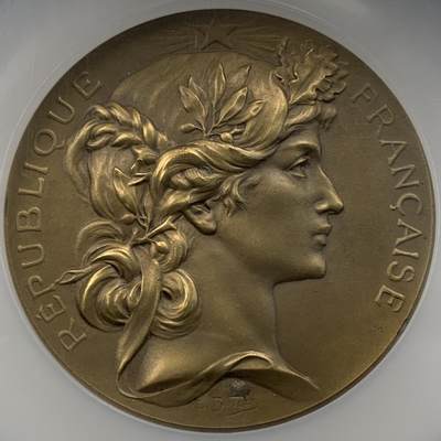 掌中浮雕-藏着的欧洲第051场 - NGC MS63：1945年法国巴黎酿酒师协会铜章，68mm