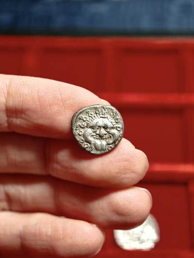 评级古希腊海妖美杜莎银币 - 评级古希腊海妖美杜莎银币