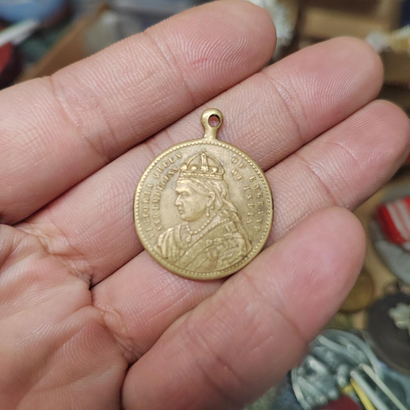 PCAI钱币  29-740  纪念章等杂項专场 维多利亚女王即位五十年