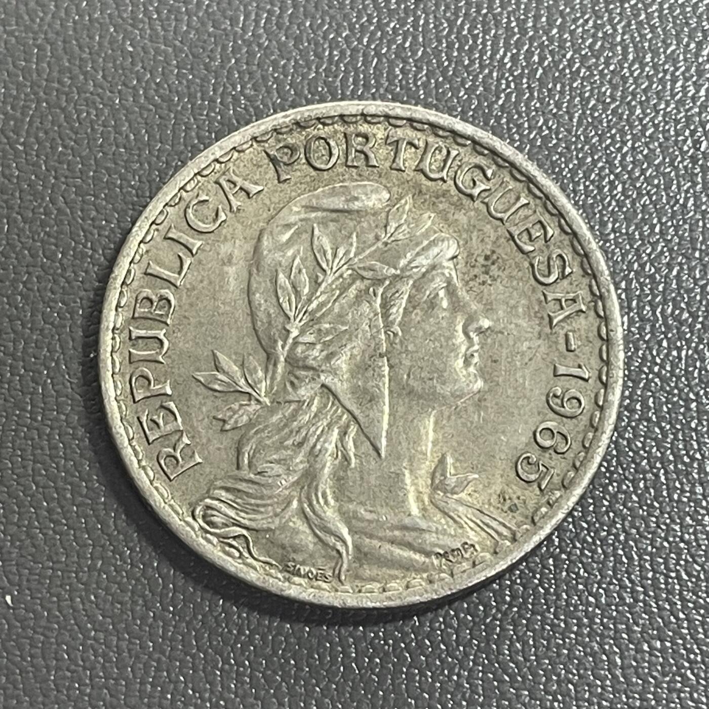 回流0201 葡萄牙共和国1965年1埃斯库多 共和国女神